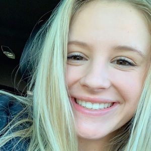 Meet your Posher, Hailee